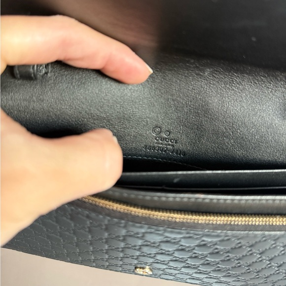 AUTHENTIC Gucci Microguccissima Messenger Bag - Picture 7 of 8